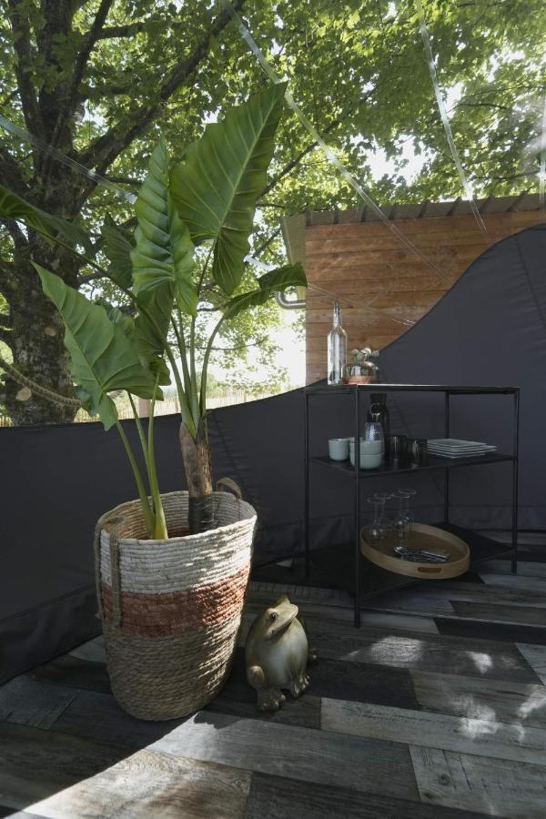 Bulles Odette & Ginette Et Tiny House Suzette "Au Guet Marais" Etape Insolite Paliseul Exterior photo